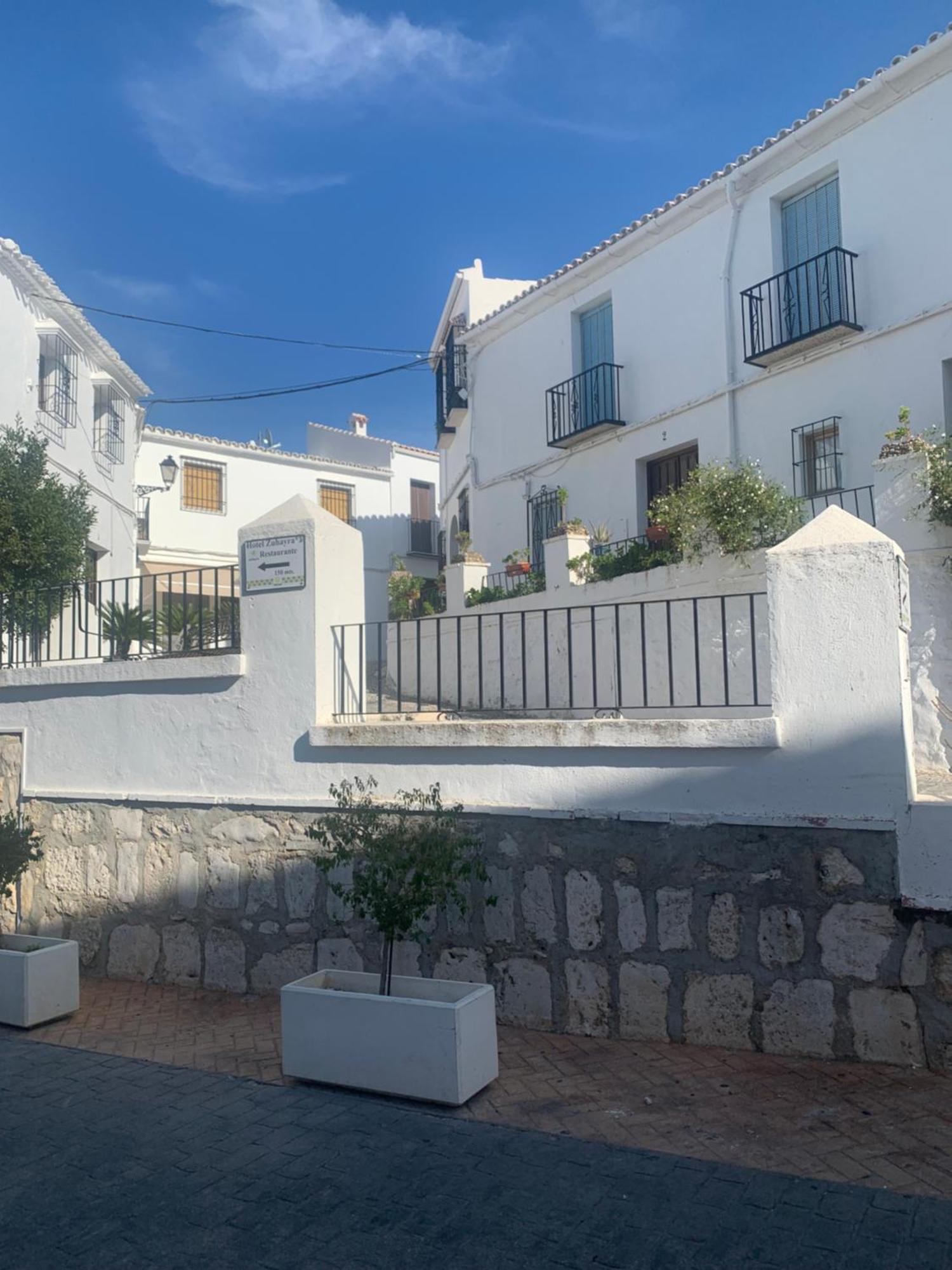 El Torreon Apartment Zuheros Exterior photo